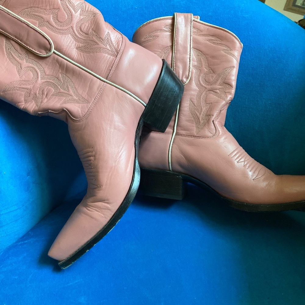 Pink Caborca Short Top Boots 7.5B